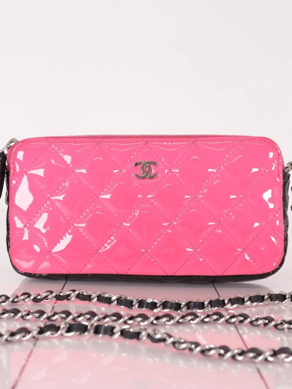 Chanel WOC - Picture 1 of 16